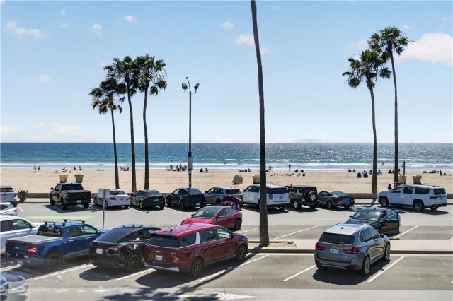 2212 W Oceanfront, Newport Beach, CA 92663