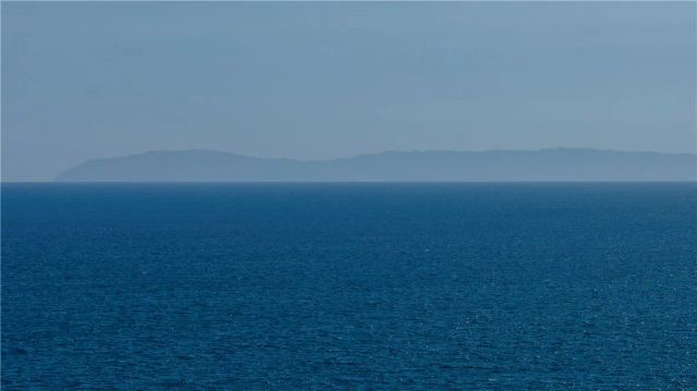 2212 W Oceanfront, Newport Beach, CA 92663