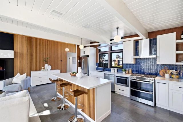 697 Vanessa Drive, San Mateo, CA 94402