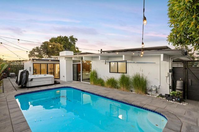 697 Vanessa Drive, San Mateo, CA 94402