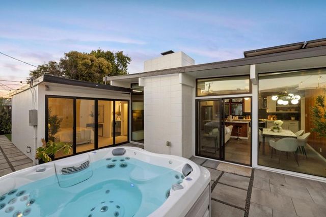 697 Vanessa Drive, San Mateo, CA 94402