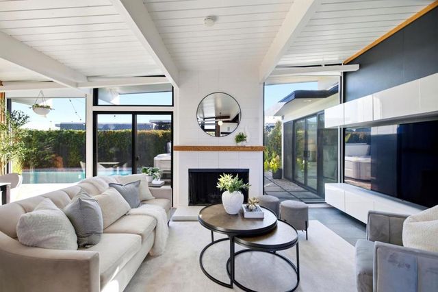 697 Vanessa Drive, San Mateo, CA 94402