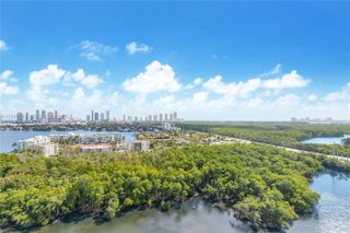 16385 Biscayne Blvd 2017, North Miami Beach, FL 33160