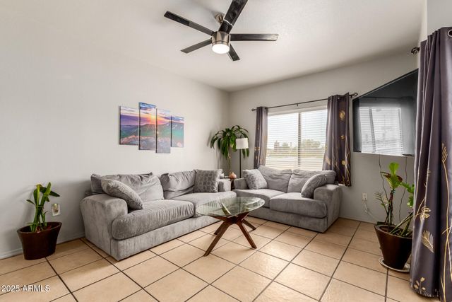 10030 W INDIAN SCHOOL Road 111, Phoenix, AZ 85037