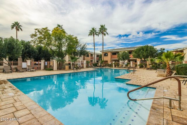 10030 W INDIAN SCHOOL Road 111, Phoenix, AZ 85037