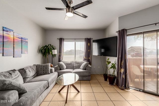 10030 W INDIAN SCHOOL Road 111, Phoenix, AZ 85037