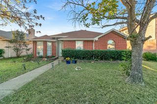 1723 Stewart Street, Cedar Hill, TX 75104