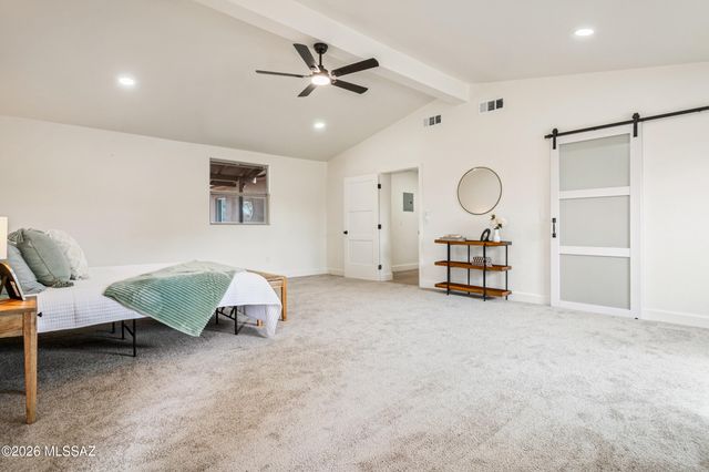 6821 E Nasumpta Drive, Tucson, AZ 85715