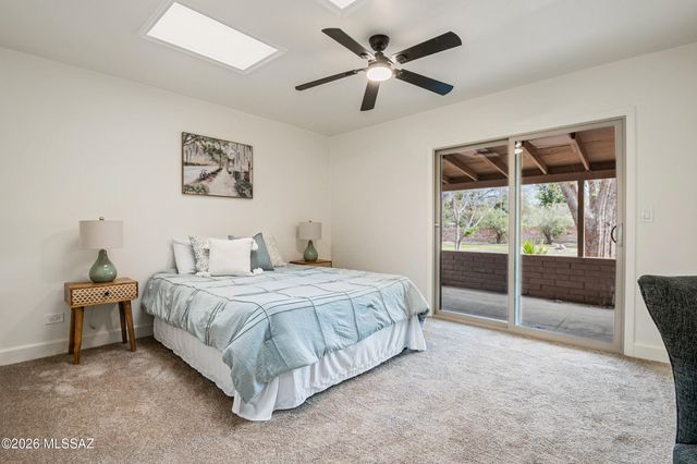 6821 E Nasumpta Drive, Tucson, AZ 85715