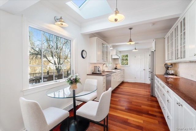 27 Huntington Avenue, Scarsdale, NY 10583