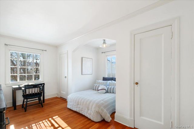 27 Huntington Avenue, Scarsdale, NY 10583