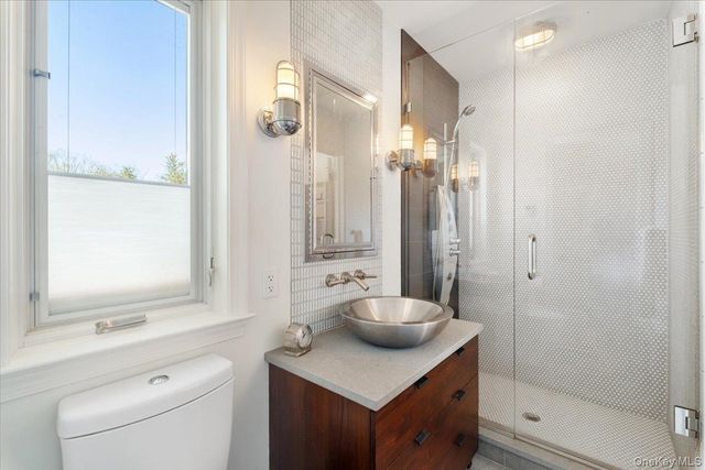 27 Huntington Avenue, Scarsdale, NY 10583