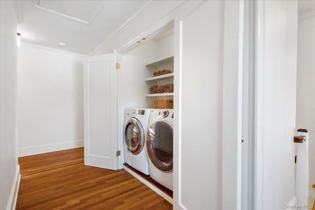 27 Huntington Avenue, Scarsdale, NY 10583