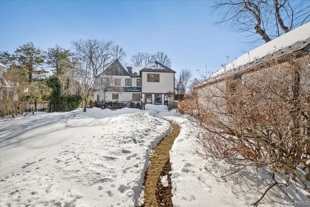 27 Huntington Avenue, Scarsdale, NY 10583