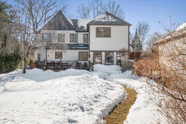 27 Huntington Avenue, Scarsdale, NY 10583