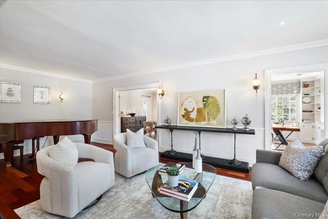 27 Huntington Avenue, Scarsdale, NY 10583