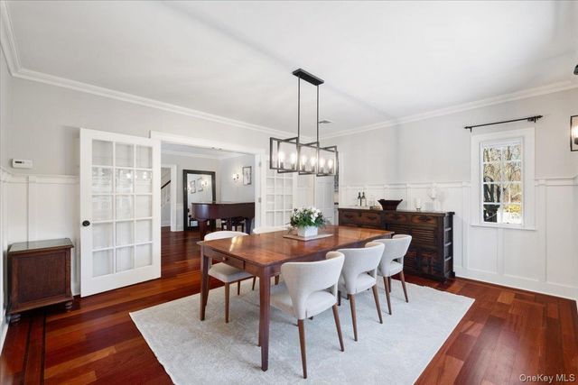 27 Huntington Avenue, Scarsdale, NY 10583