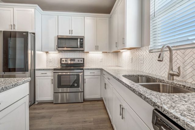 2861 Meadow Glen Circle, Mount Juliet, TN 37122