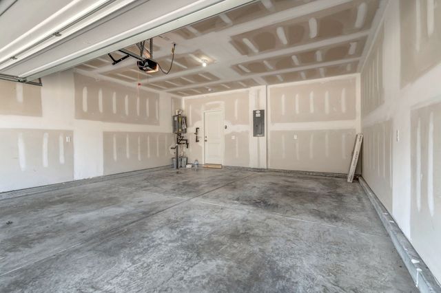 2861 Meadow Glen Circle, Mount Juliet, TN 37122