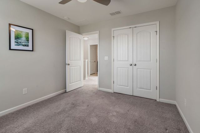 2861 Meadow Glen Circle, Mount Juliet, TN 37122