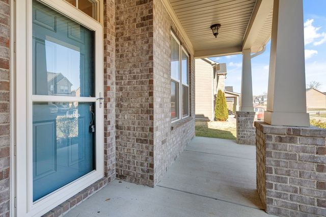 2861 Meadow Glen Circle, Mount Juliet, TN 37122