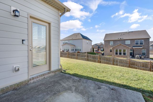 2861 Meadow Glen Circle, Mount Juliet, TN 37122