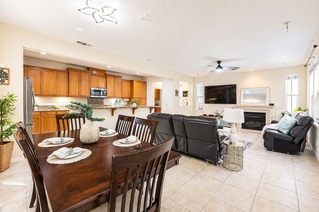 180 W Erics Way, Mountain House, CA 95391