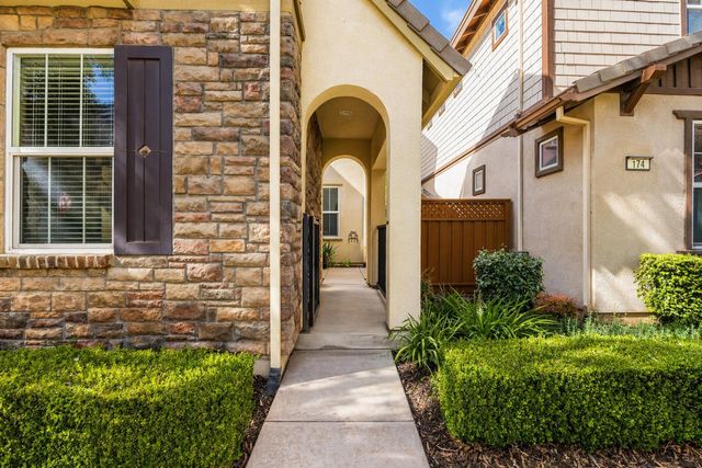 180 W Erics Way, Mountain House, CA 95391
