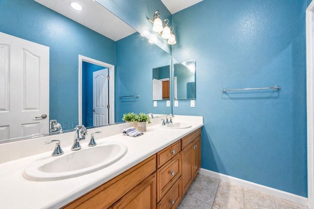 180 W Erics Way, Mountain House, CA 95391