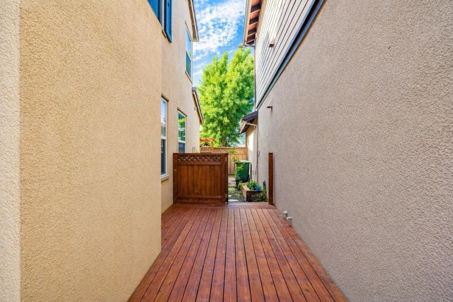 180 W Erics Way, Mountain House, CA 95391