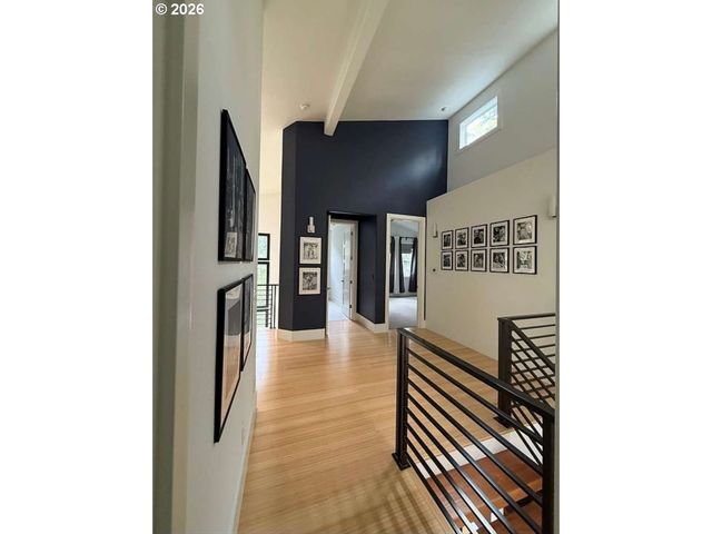 2982 Nw SANTANITA Ter, Portland, OR 97210