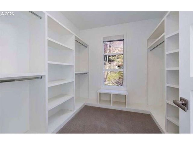 2982 Nw SANTANITA Ter, Portland, OR 97210