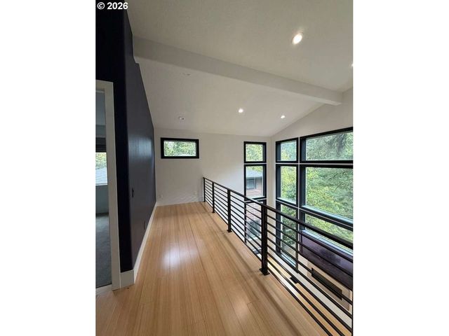 2982 Nw SANTANITA Ter, Portland, OR 97210