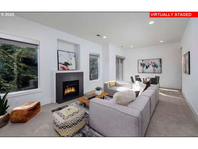 2982 Nw SANTANITA Ter, Portland, OR 97210
