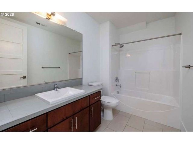 2982 Nw SANTANITA Ter, Portland, OR 97210