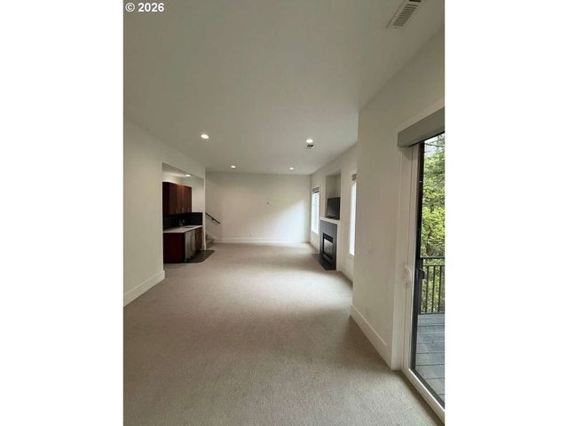 2982 Nw SANTANITA Ter, Portland, OR 97210