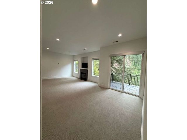 2982 Nw SANTANITA Ter, Portland, OR 97210