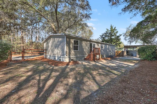 5750b Edger Tumbleston Road, Hollywood, SC 29449