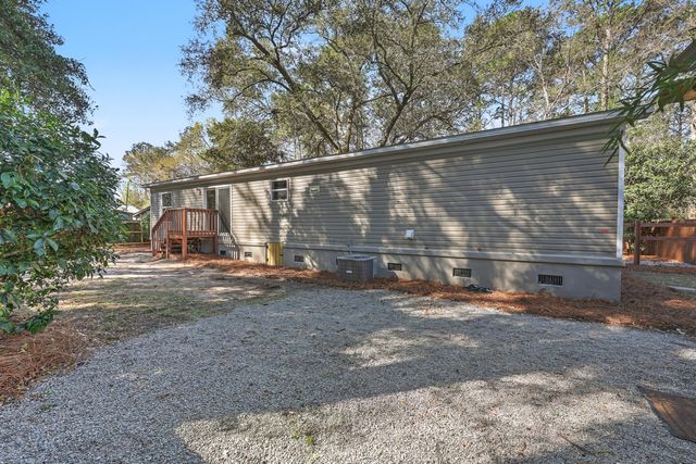 5750b Edger Tumbleston Road, Hollywood, SC 29449