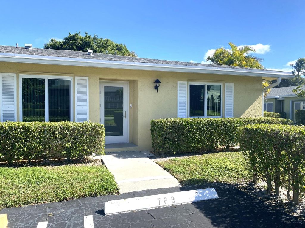 1110 Cactus Terrace D, Delray Beach, FL 33445