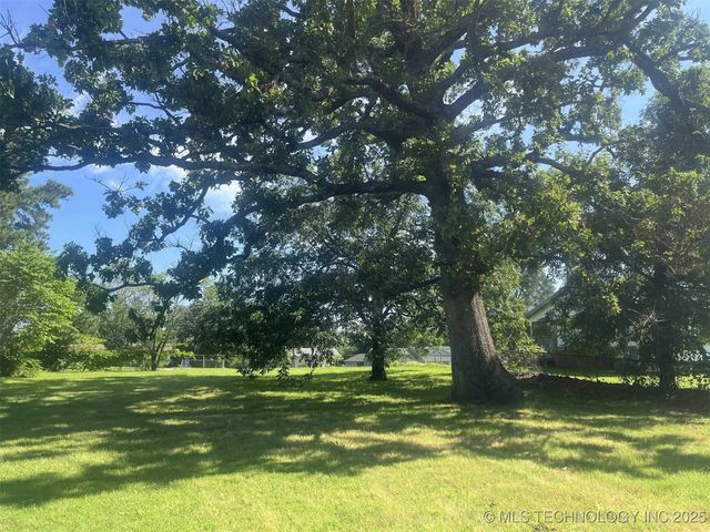 10650 W Hwy 9 Highway, Stigler, OK 74462