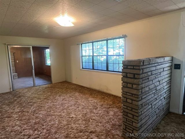 10650 W Hwy 9 Highway, Stigler, OK 74462