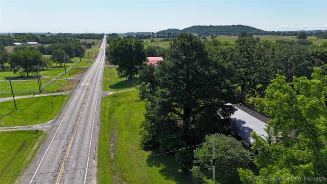 10650 W Hwy 9 Highway, Stigler, OK 74462