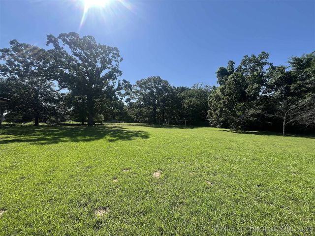 10650 W Hwy 9 Highway, Stigler, OK 74462