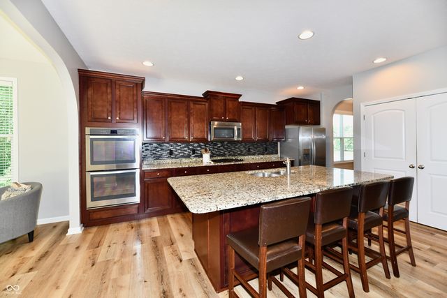 4315 Parliament Way, Avon, IN 46123