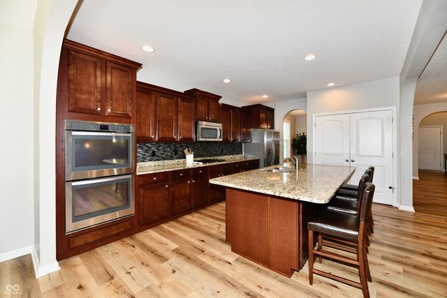 4315 Parliament Way, Avon, IN 46123