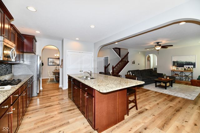4315 Parliament Way, Avon, IN 46123