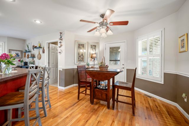 1076 Amberly Way, Richmond, KY 40475