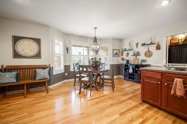 1076 Amberly Way, Richmond, KY 40475