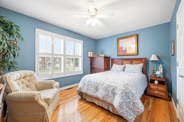 1076 Amberly Way, Richmond, KY 40475